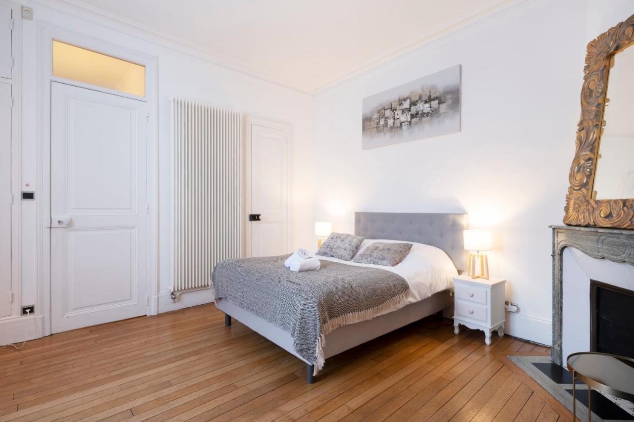Luxe Poincare Apartment น็องซี ภายนอก รูปภาพ