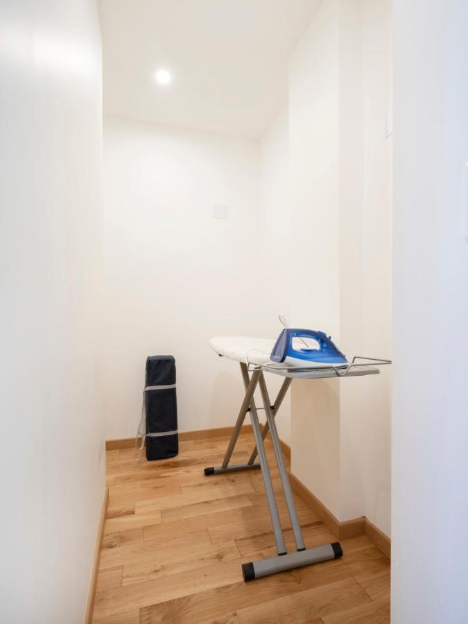 Luxe Poincare Apartment น็องซี ภายนอก รูปภาพ